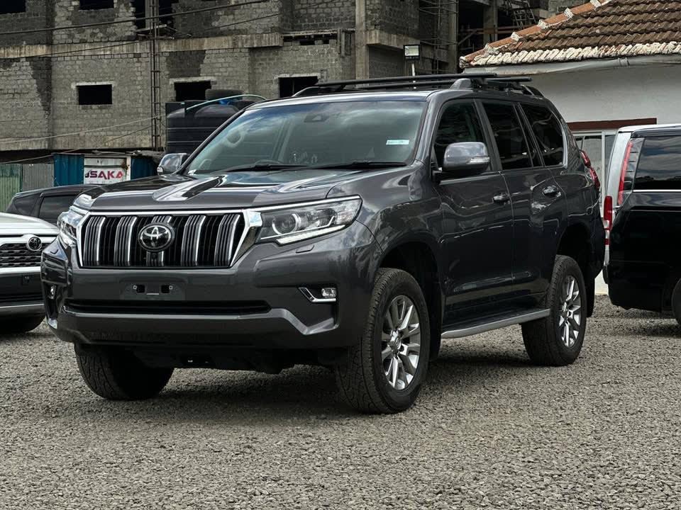 2020 TOYOTA PRADO KAKADU
EX